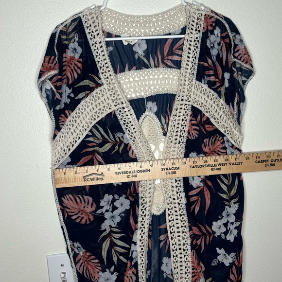 Ember Boho Floral & Lace Cardigan Sz S - Picture 4 of 9
